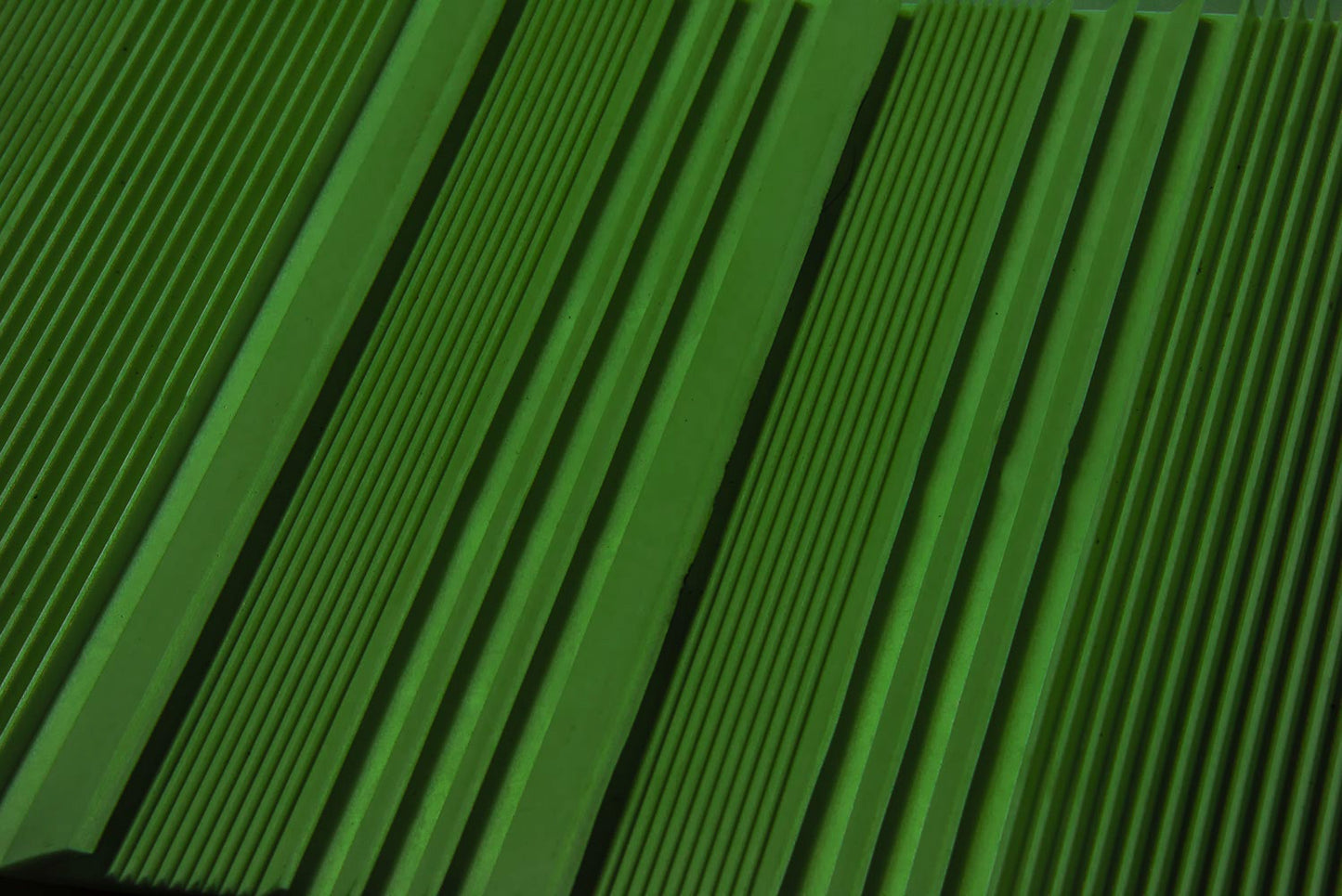 Sluice box matting with rubber riffles; gold sluice mat for sluice box; gold prospecting supplies;10x27 or 12x36 inch cut to fit, green color with multiple aggressive rib patterns