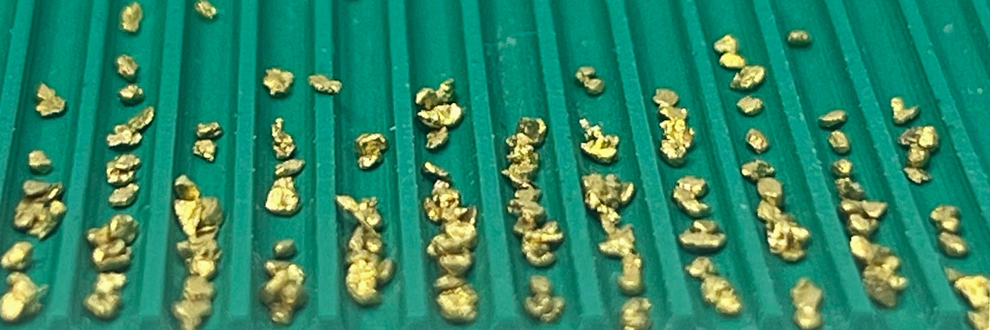 Sluice box rubber V matting; gold sluice mat for fine gold recovery set; gold prospecting supplies; precut trimmable size selection, black/green color, mini rib/micro rib pattern