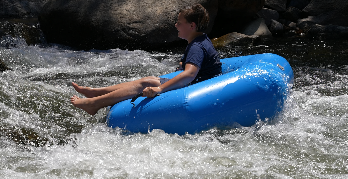 Hardcore River Tube with Durable Triple-Layer PVC, Ergonomic Seven-Sided Design, Intuitive Handles, and C7 Valve Inflation – Ideal for Tubing Adventures