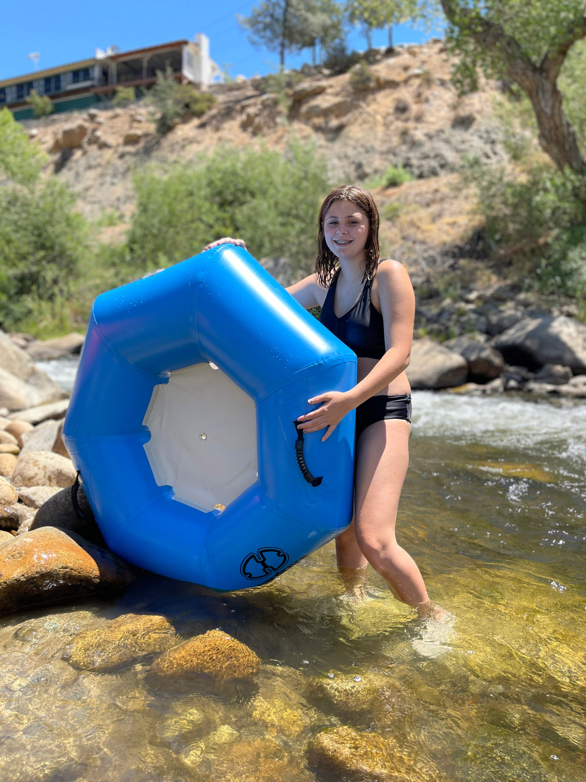 Hardcore River Tube with Durable Triple-Layer PVC, Ergonomic Seven-Sided Design, Intuitive Handles, and C7 Valve Inflation – Ideal for Tubing Adventures