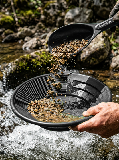 Sluice Fox 10-Piece Gold Panning Kit with Bag