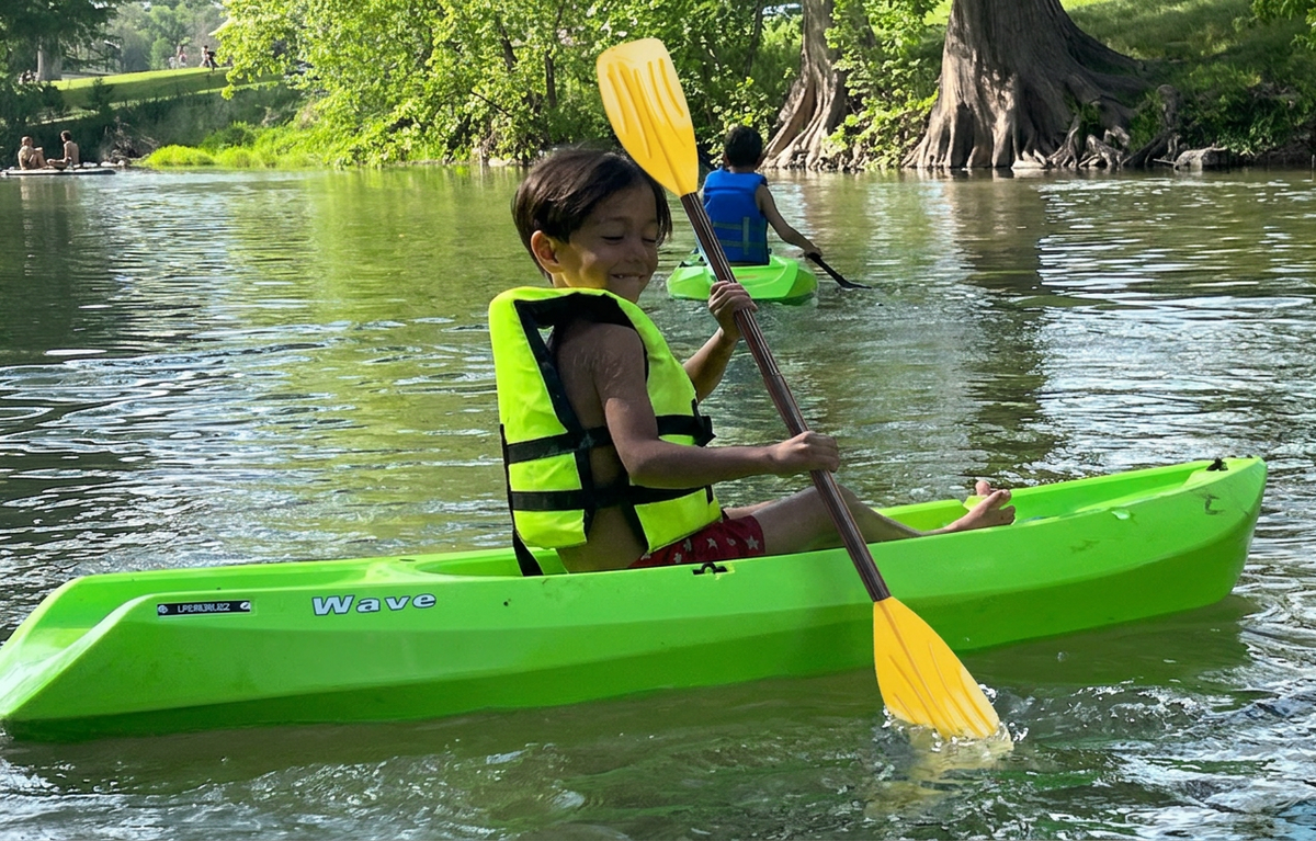 Kids Kayak Paddle for River Tubing and Water Adventures | Double-Sided Oars Ideal for Young Paddlers or on River Runs, Lakes, and Streams | Lightweight, Easy-to-Use